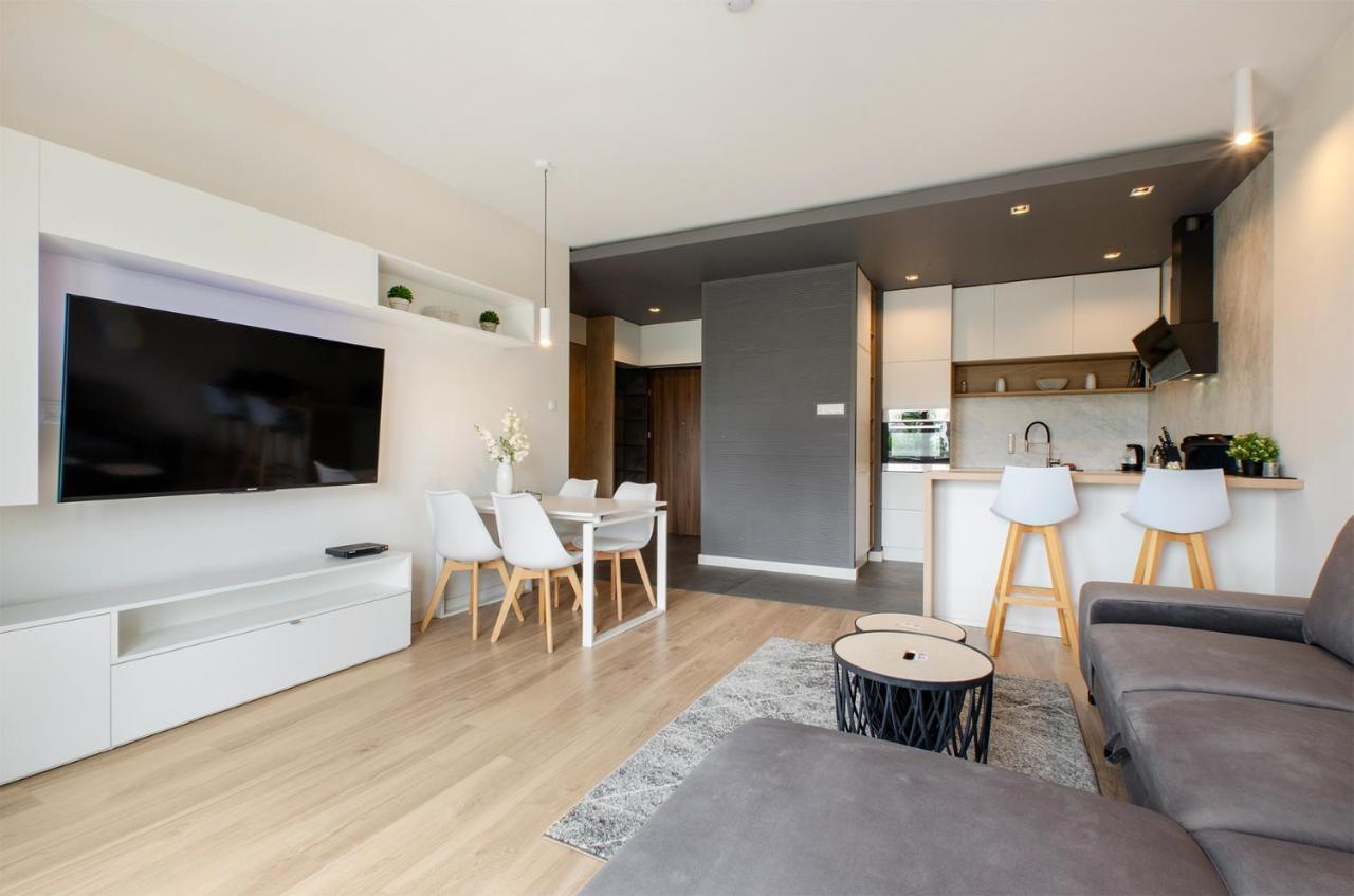 Sky Home- Ilumino Apartment -Centrum, Parking, Klimatyzacja, Dostep Na Kod Łódź Exterior foto