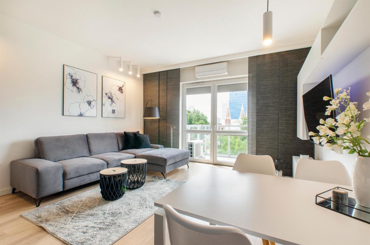 Sky Home- Ilumino Apartment -Centrum, Parking, Klimatyzacja, Dostep Na Kod Łódź Exterior foto